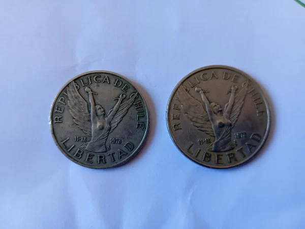 Moneda Chile 5 Y 10 Pesos 1976 Año Escaso (&1420 (Usado) - Imagen 3