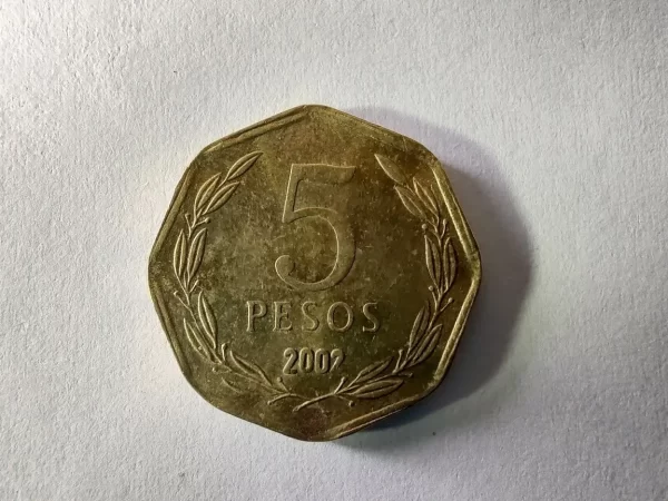 Moneda Chile 5 Pesos 2002 Ceca Armat (&547 (Usado) - Imagen 2