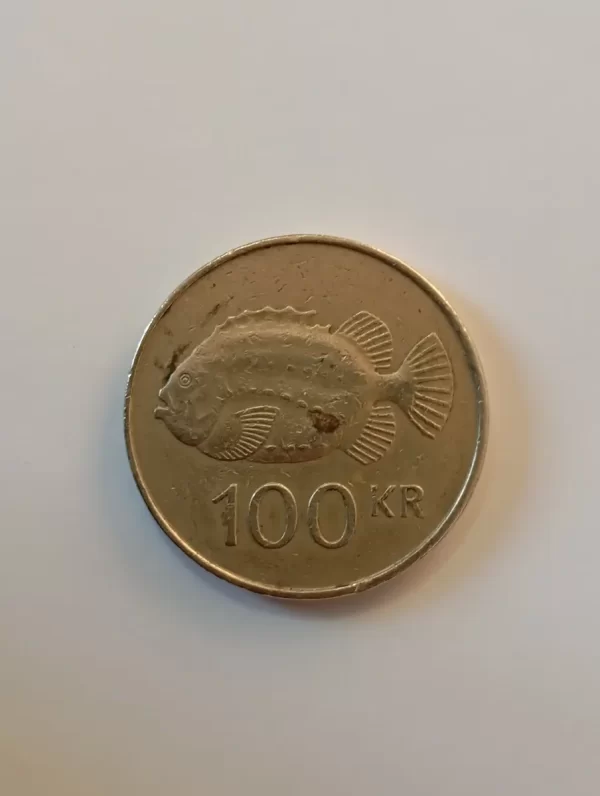 Moneda Islandia 100 Koronas 1995 O 2011-pez (&353 (Usado) - Imagen 2