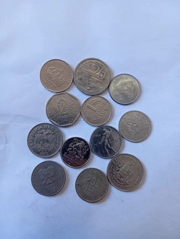 12 Monedas Extranjeras 12 Países Diferentes ( S6 (Usado) - Imagen 3
