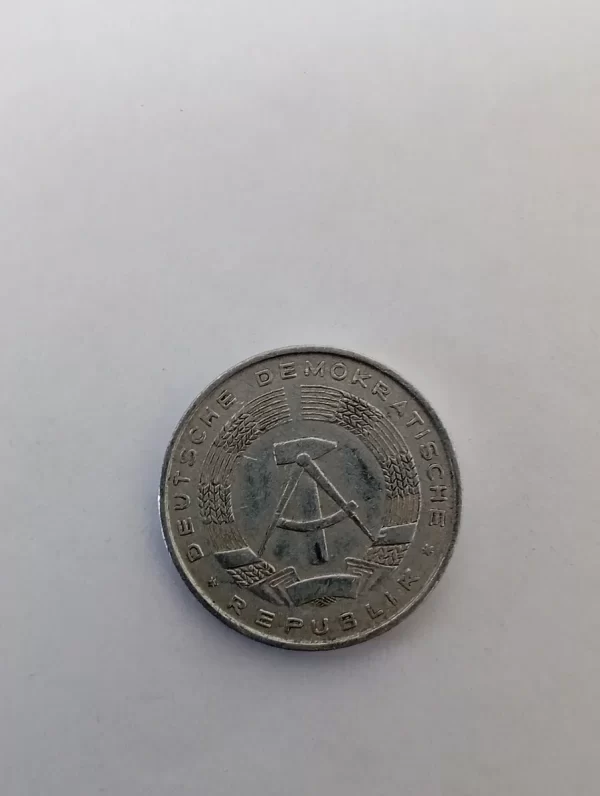 Moneda Alemania Rda 10 Pfennig 1968 (&1634 (Usado) - Imagen 2