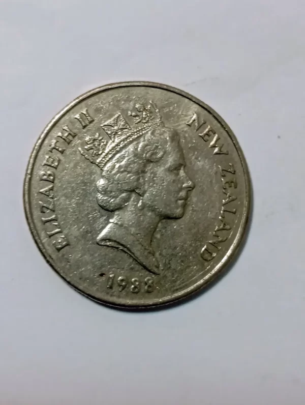 Moneda New Zelanda 50 Cents 1988 Endevour Grande (&1219 (Usado) - Imagen 3