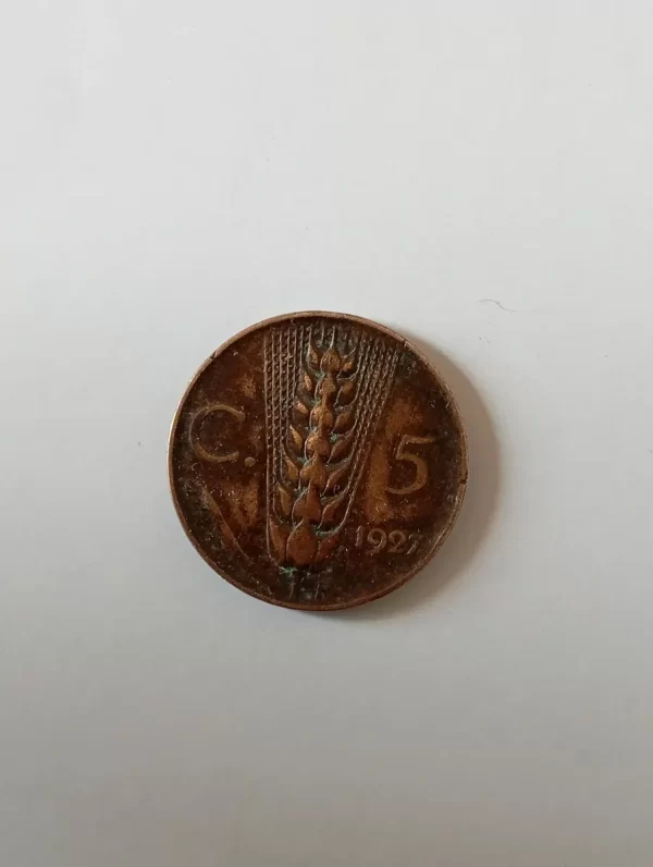 Moneda Italia 5 Céntimos 1927 Victorio Emanuele (&683 (Usado) - Imagen 3